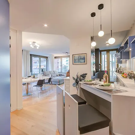 Dandy House Few Min From - Happy Апартаменти