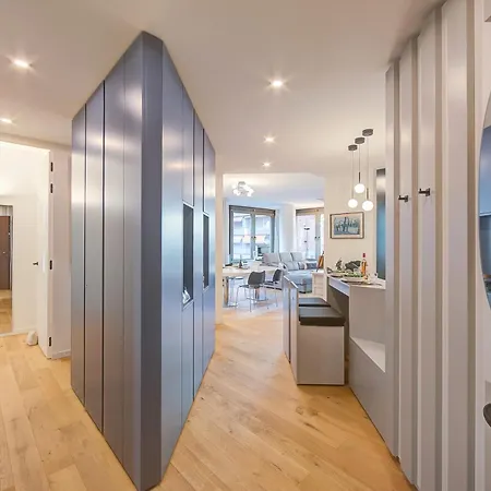 Apartment Dandy House Few Min From - Happy