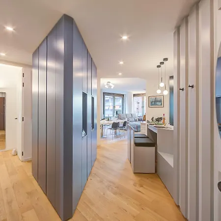 Dandy House Few Min From - Happy Апартаменти