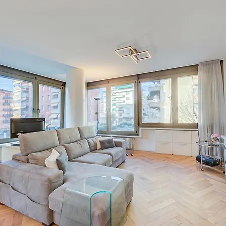 Апартаменты Dandy House Few Min From - Happy *