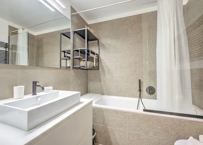 Dandy House Few Min From - Happy Apartamento Lugano